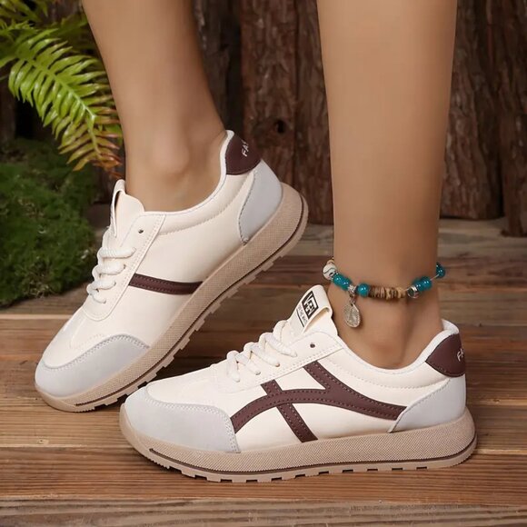 NEW Womens Sneakers Low Profile Brown Stripe Sz 8 - Picture 1 of 5